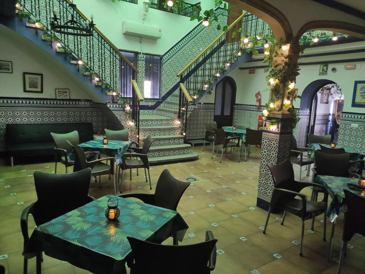 Hostal Restaurante Bar Cafeteria La Melchora Posadas Εξωτερικό φωτογραφία
