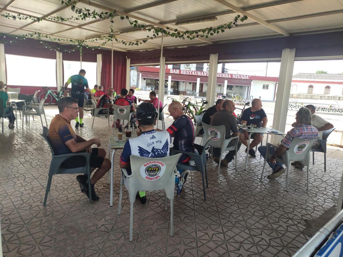 Hostal Restaurante Bar Cafeteria La Melchora Posadas Εξωτερικό φωτογραφία